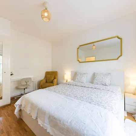 Swiss Flat لوزان