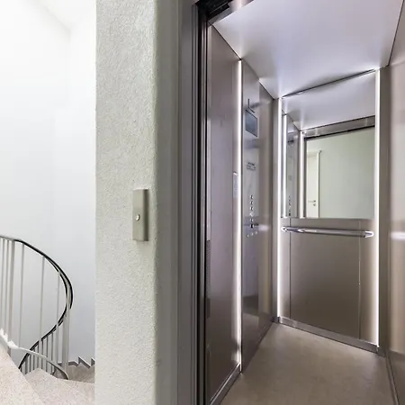 Swiss Flat Apartman *
